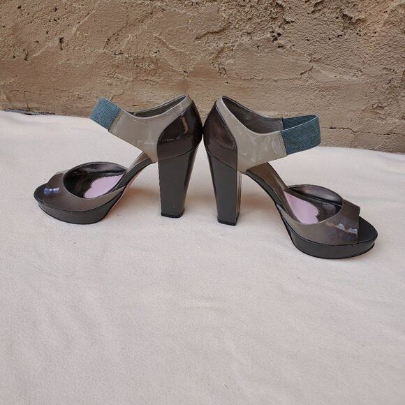 Paris Hilton ombre peep toe chunky heels - Picture 5 of 9